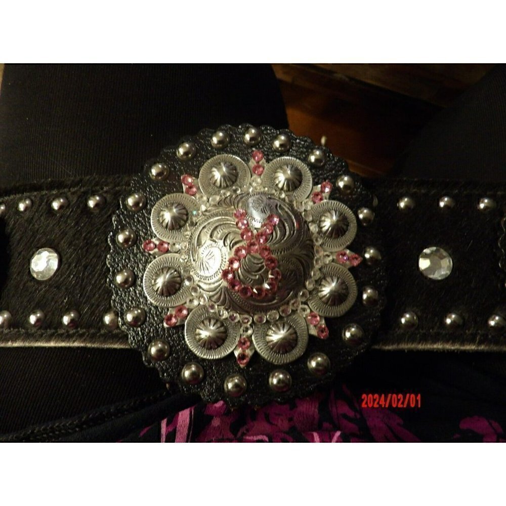 Western Beautiful Black and‎ Silver Leather Concho Belt Cancer Free Ribbon - Picture 14 of 15